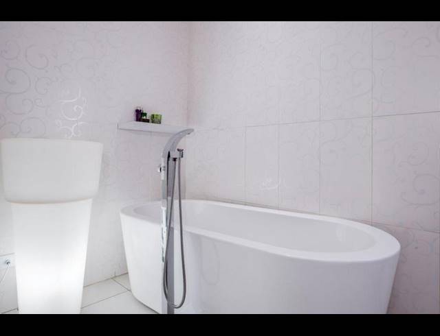 5 BEDROOM PROPERTY TO RENT IN BEVERLEY